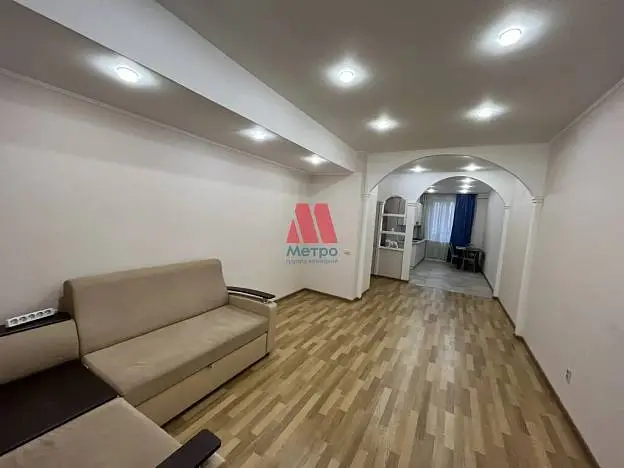 3-комн. квартира, 84,5 м², 2/4 этаж