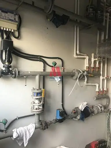Производственное помещение, 1 300 м²