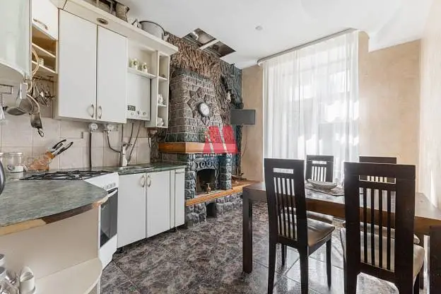 3-комн. квартира, 87 м², 2/4 этаж