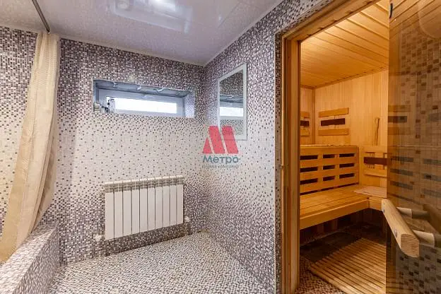 Дом, 450 м², 10 сот., 3 этажа