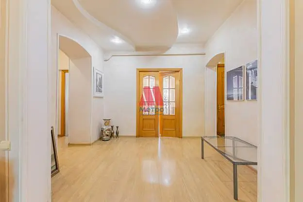 3-комн. квартира, 87 м², 2/4 этаж