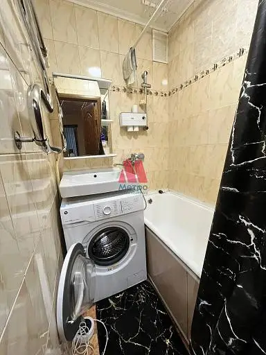 2-комн. квартира, 44 м², 1/9 этаж