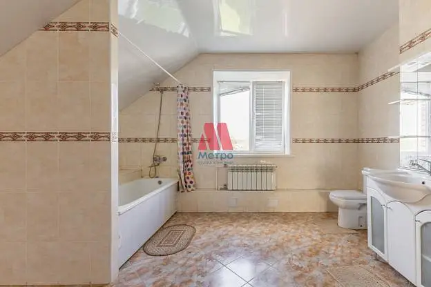 Коттедж, 173,9 м², 12 сот., 2 этажа