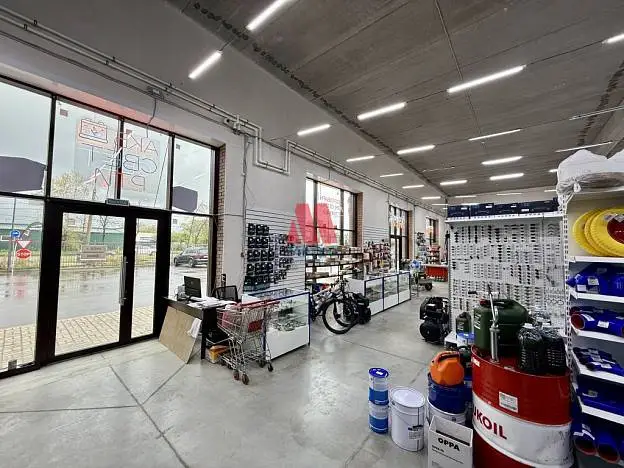 Свободного назначения, 370 м²
