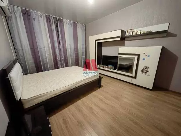 2-комн. квартира, 77 м², 2/7 этаж