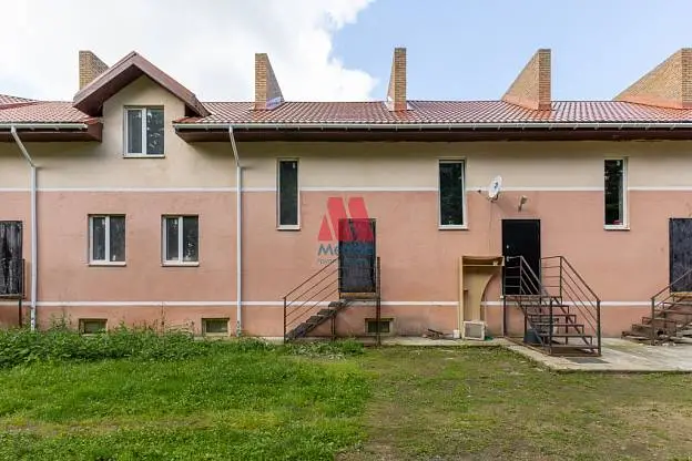 Таунхаус, 90 м², 2 сот., 3 этажа