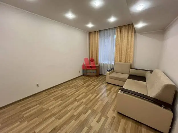 3-комн. квартира, 84,5 м², 2/4 этаж