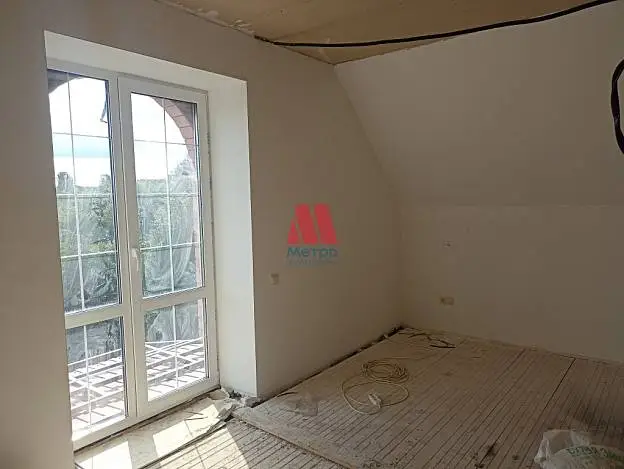Дом, 183,2 м², 9 сот., 3 этажа