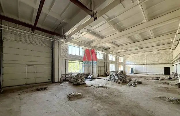 Производственное помещение, 400 м²