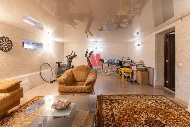 Дом, 450 м², 10 сот., 3 этажа