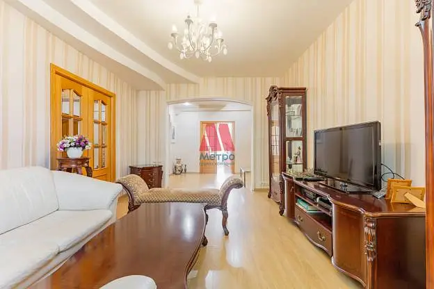 3-комн. квартира, 87 м², 2/4 этаж