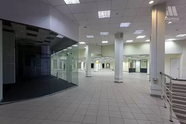 Торговое помещение, 2 400 м²