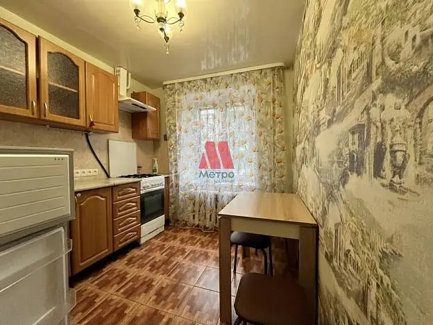 2-комн. квартира, 44 м², 1/9 этаж
