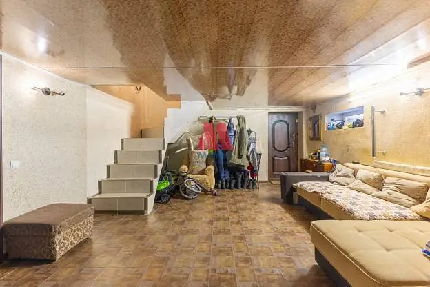 Дом, 450 м², 10 сот., 3 этажа