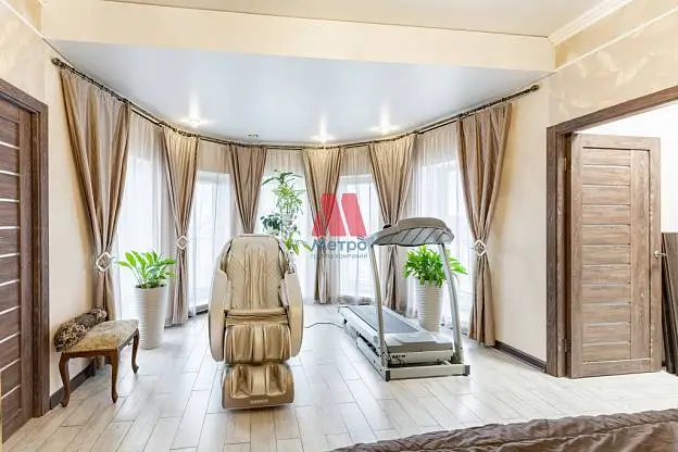 Дом, 450 м², 10 сот., 3 этажа