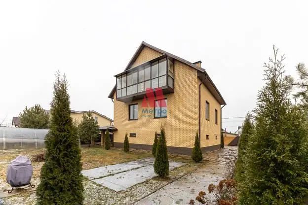 Дом, 450 м², 10 сот., 3 этажа