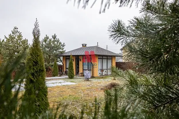 Дом, 450 м², 10 сот., 3 этажа