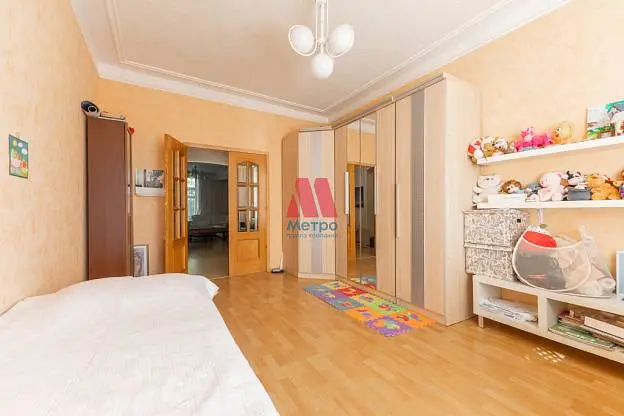 3-комн. квартира, 87 м², 2/4 этаж