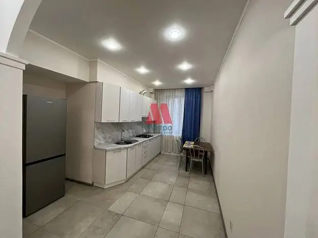 3-комн. квартира, 84,5 м², 2/4 этаж