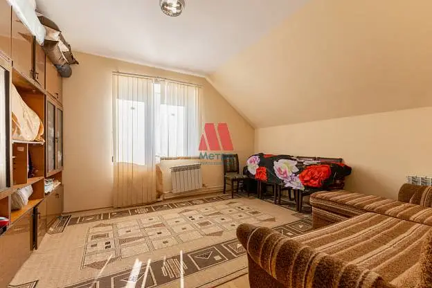 Коттедж, 173,9 м², 12 сот., 2 этажа